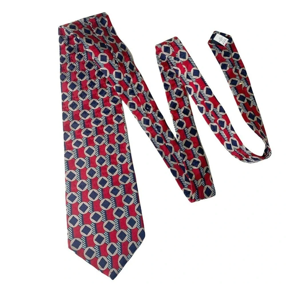 Oscar de la Renta Silk Tie Necktie Red Blue Made in USA Mixed Print